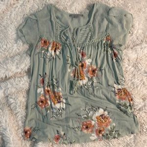 Green floral flowy top